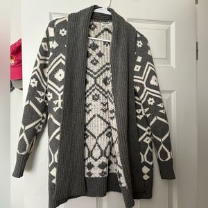 White and gray knit cardigan